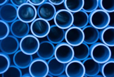 endsofblueplastictubes